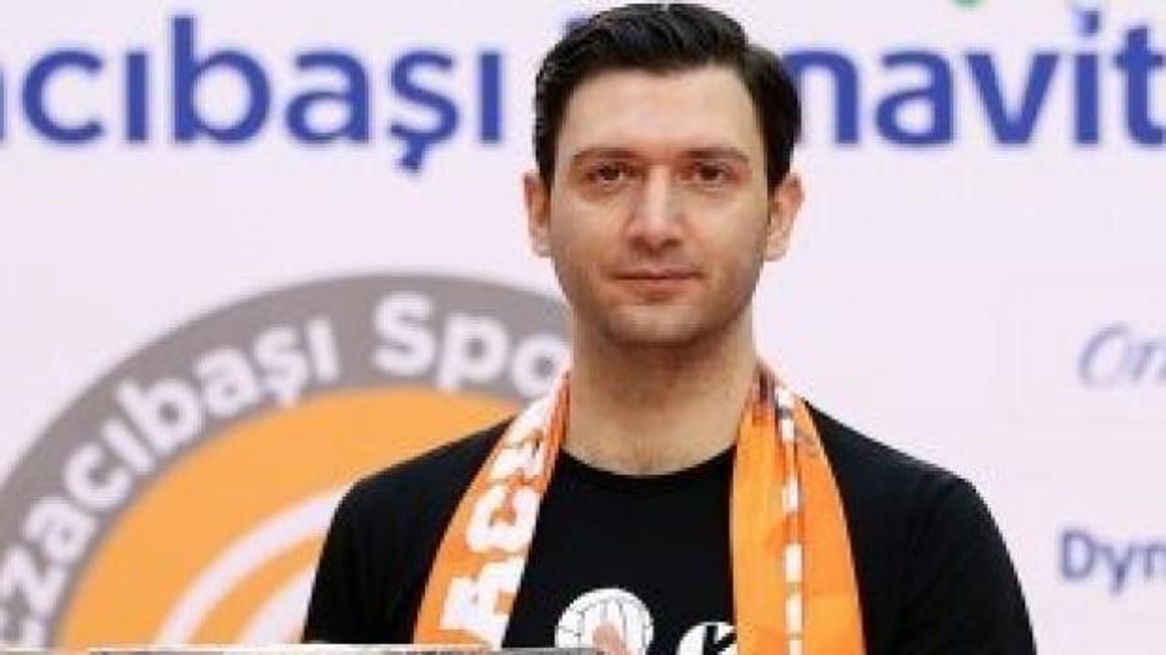 Eczacıbaşı Dynavit, ‘şampiyon’ hocasını bırakmadı