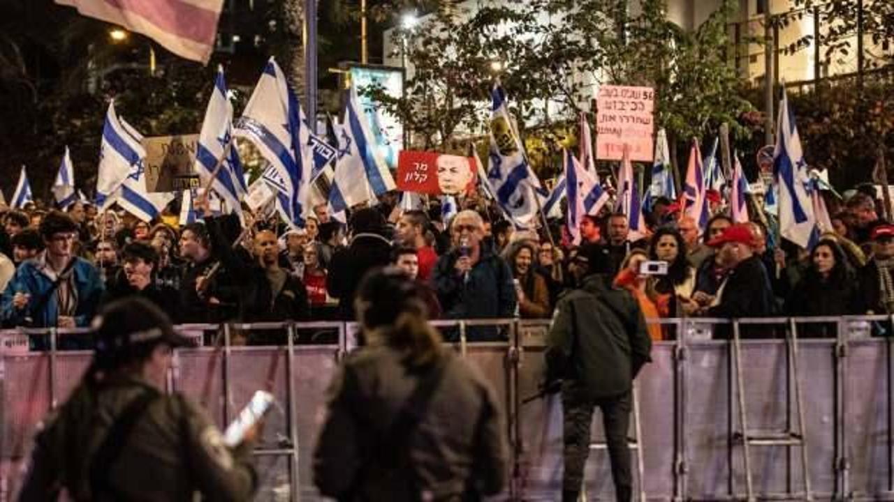 İsrailliler, esir takası anlaşması ve Netanyahu’nun istifası talebiyle sokaklara indi