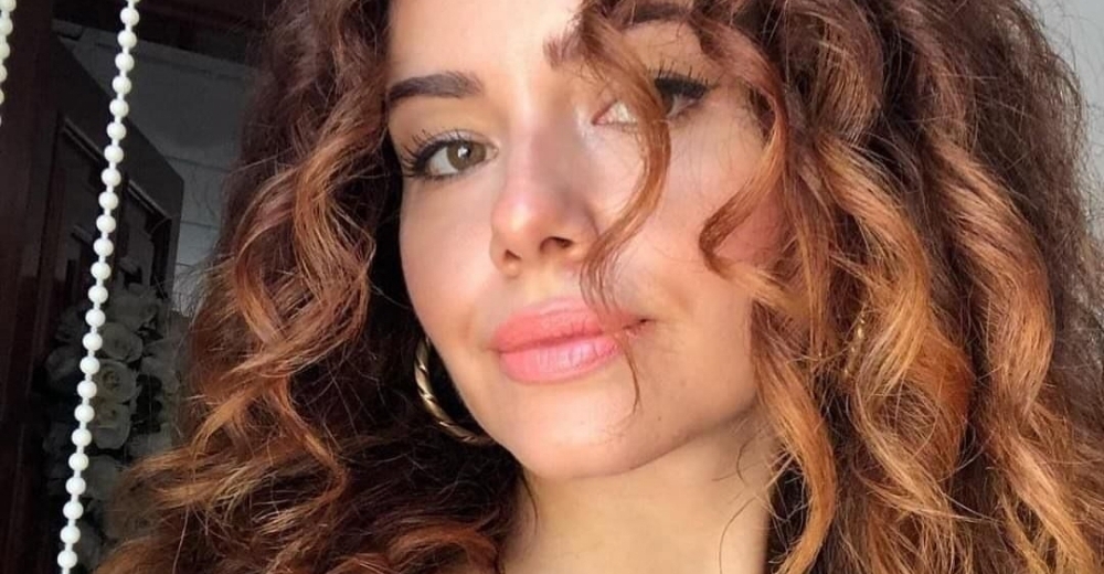 Nazlı Erkan’ın İlk Şiir Kitabı