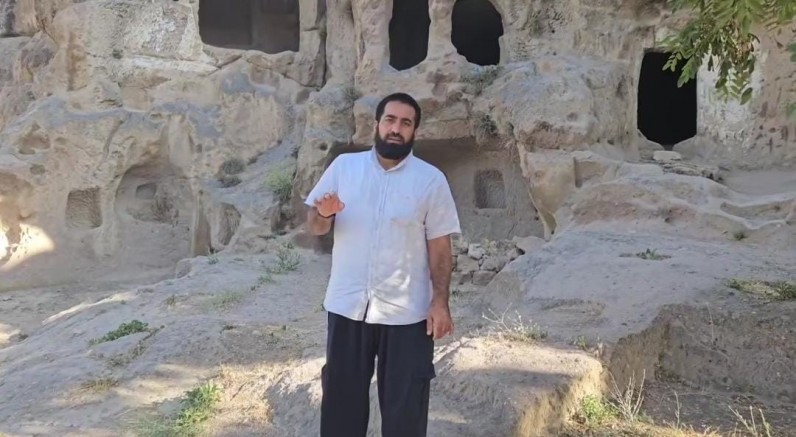 Hacı Ahmet Ünlü, Binlerce Yıllık Gizemiyle Adam Kayaları’nı İnceledi