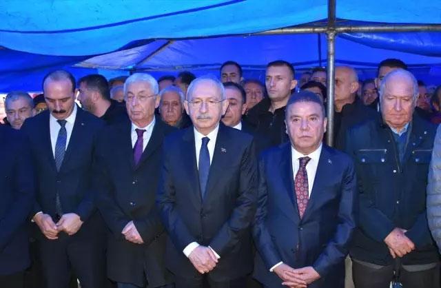 Kemal Kılıçdaroğlu ve eşi trafik kazası geçirdi