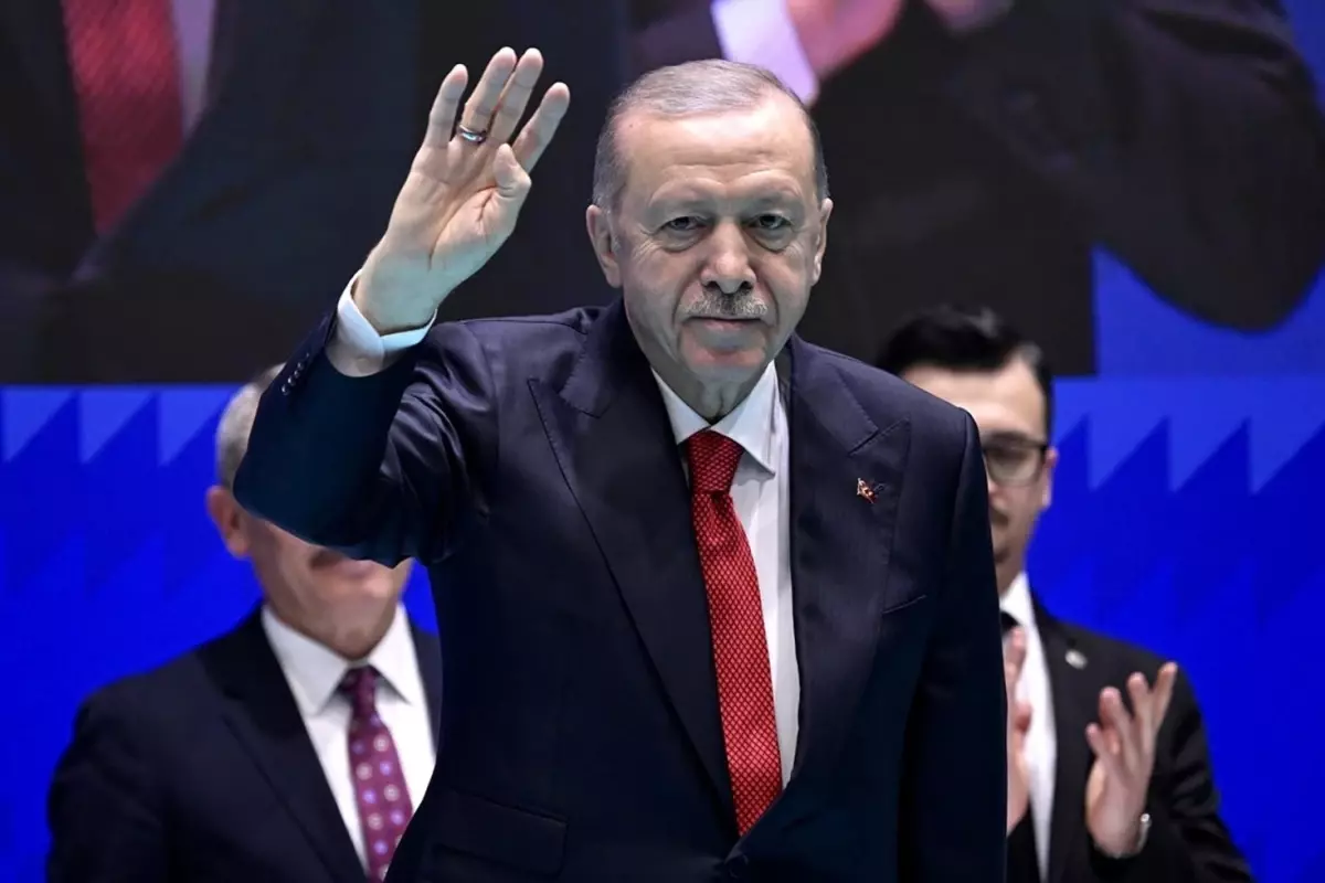 Cumhurbaşkanı Erdoğan, Bahçeli ve Özel’in yeni yılını kutladı