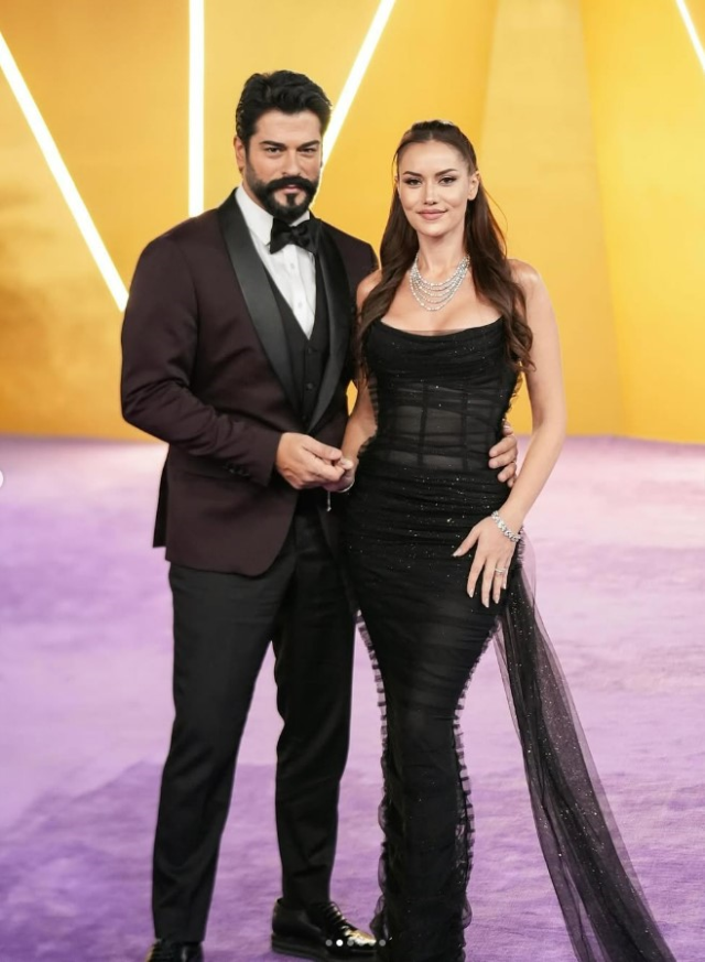 Burak Özçivit ve Fahriye Evcen'den kavga iddialarına yalanlama