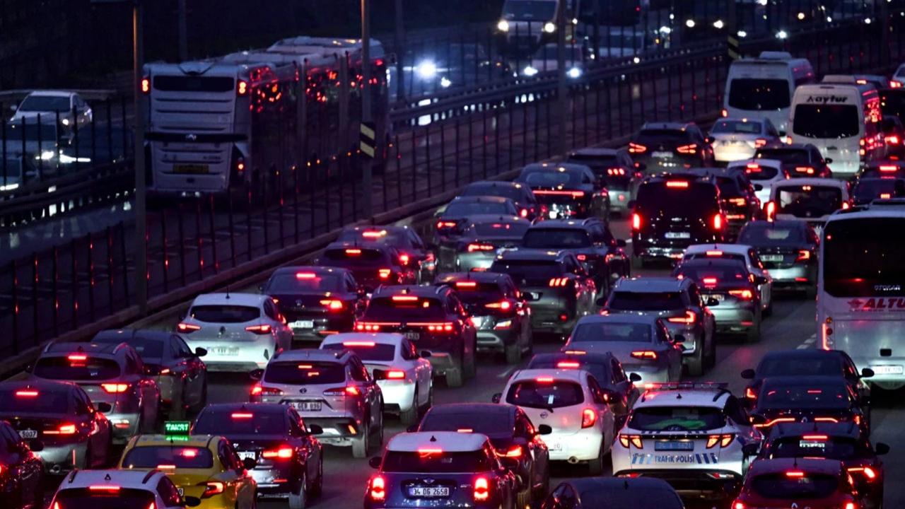 TBMM'ye teklif verildi: Cezası tam 46.000 TL! Trafikte drift atan kişiler yandı