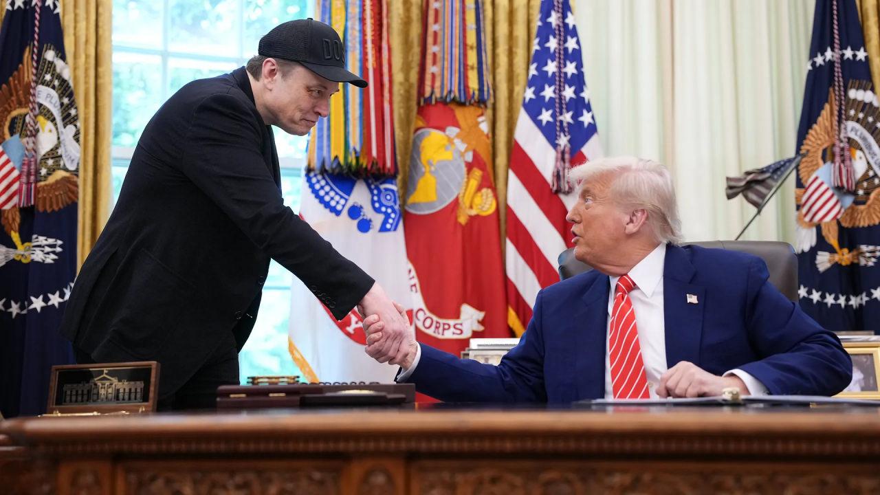 Trump-Elon Musk kavgası kontrolden çıktı: Sınır dışı edilsin