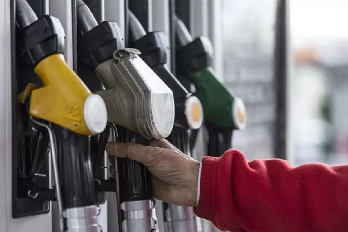 Akaryakıta Tarihin En Büyük Zammı: Son 1 Haftada Motorine 8,5 TL, Benzine 4,5 TL Zam