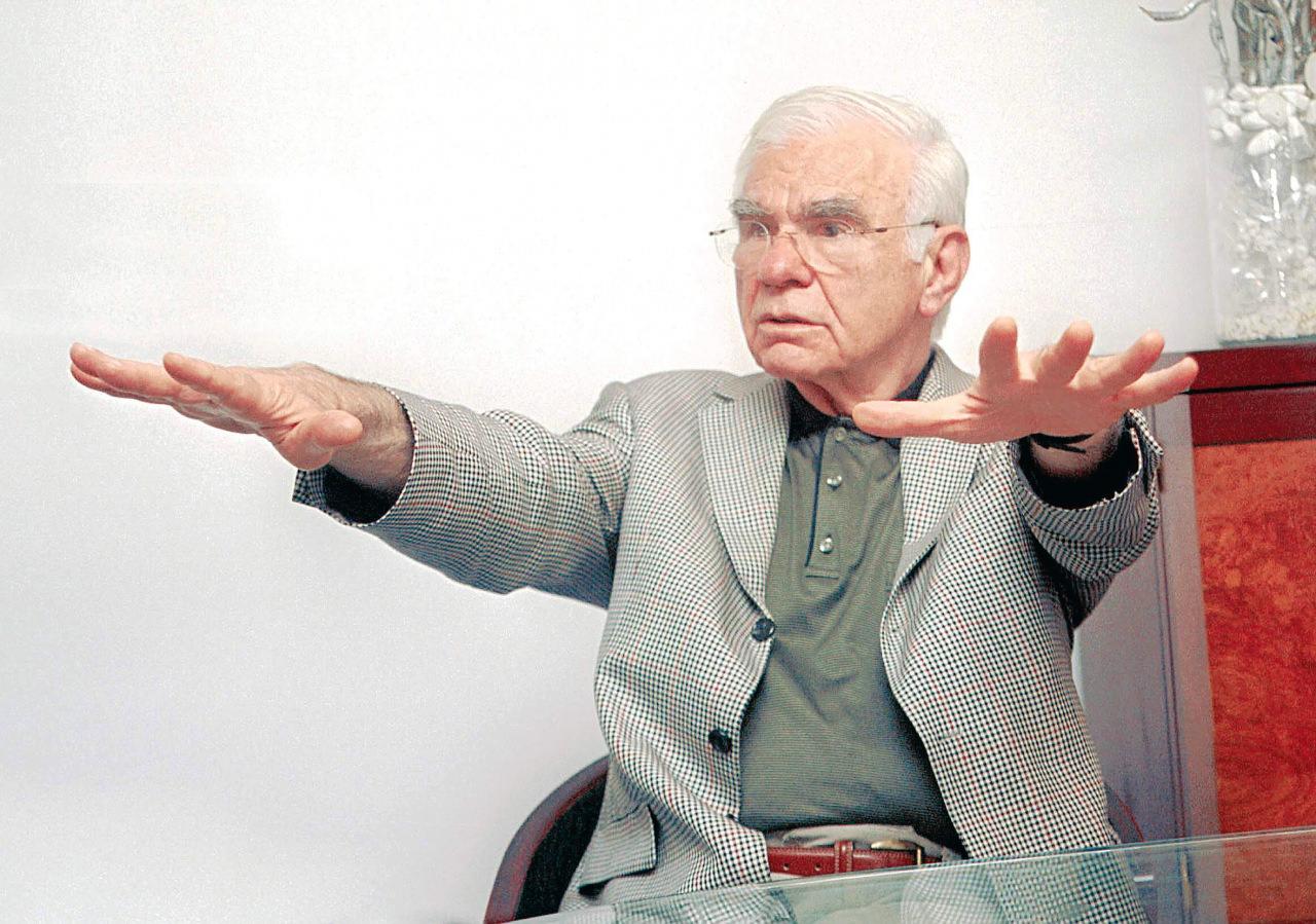 Prof. Dr. Mahmut Gazi Yaşargil, beyinde bir bölgeye verildi