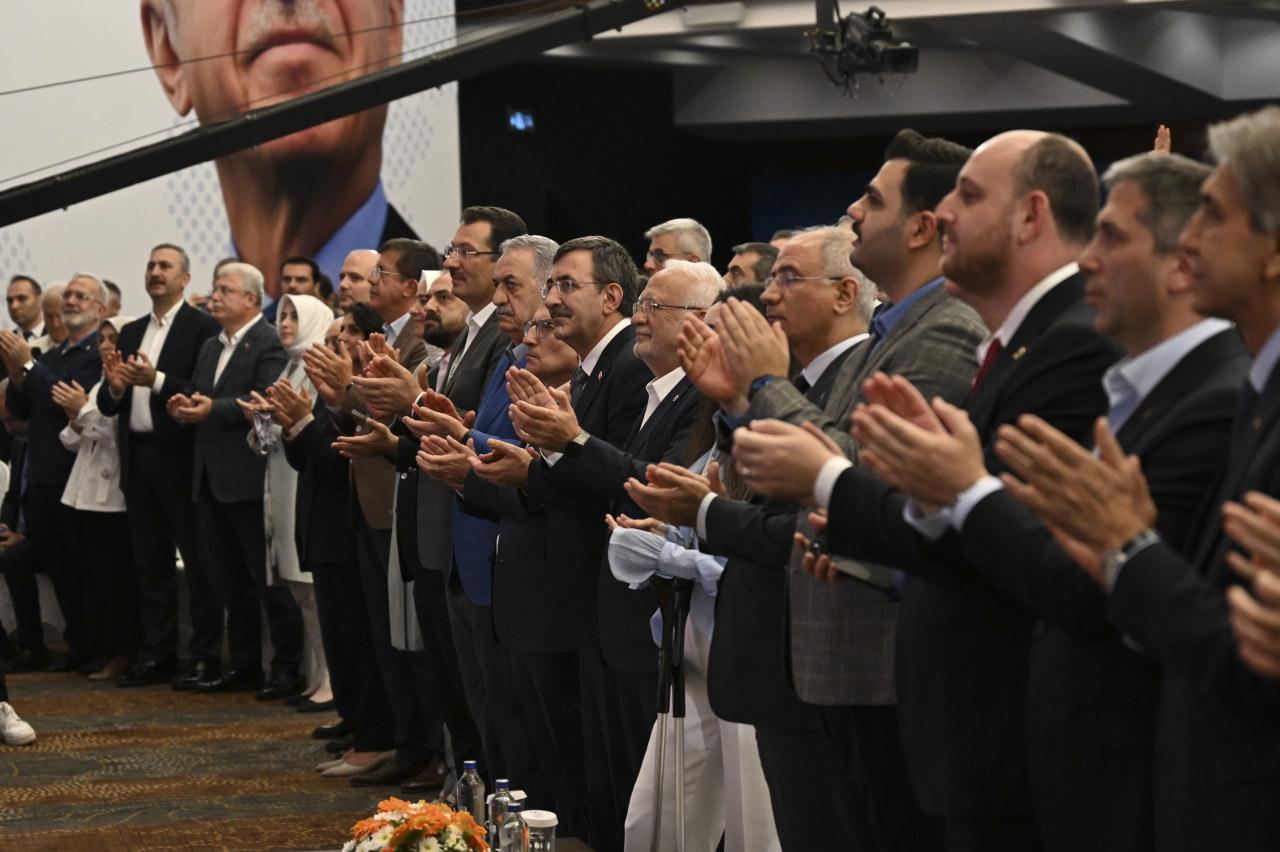 Cumhurbaşkanı Erdoğan'dan Özgür Özel'e 'ümmetçilik' tepkisi