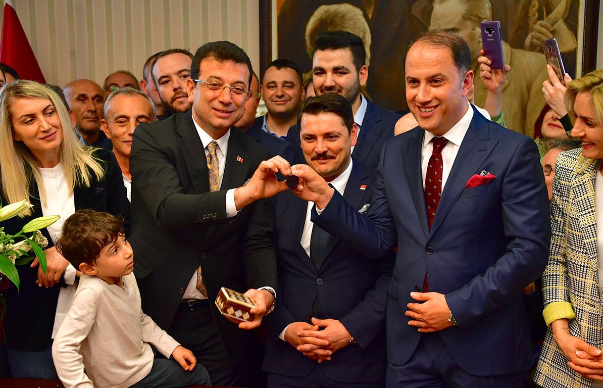Tutuklanan CHP'li Murat Çalık'a Arınç'tan ziyaret: 'Pırlanta insandır'