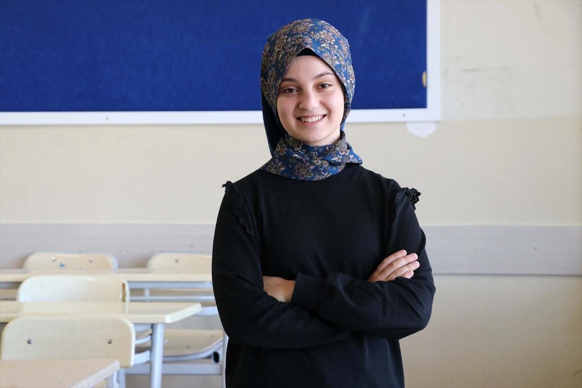 Depremde kaybettiği babasına söz vermişti! LGS'de tam puan aldı