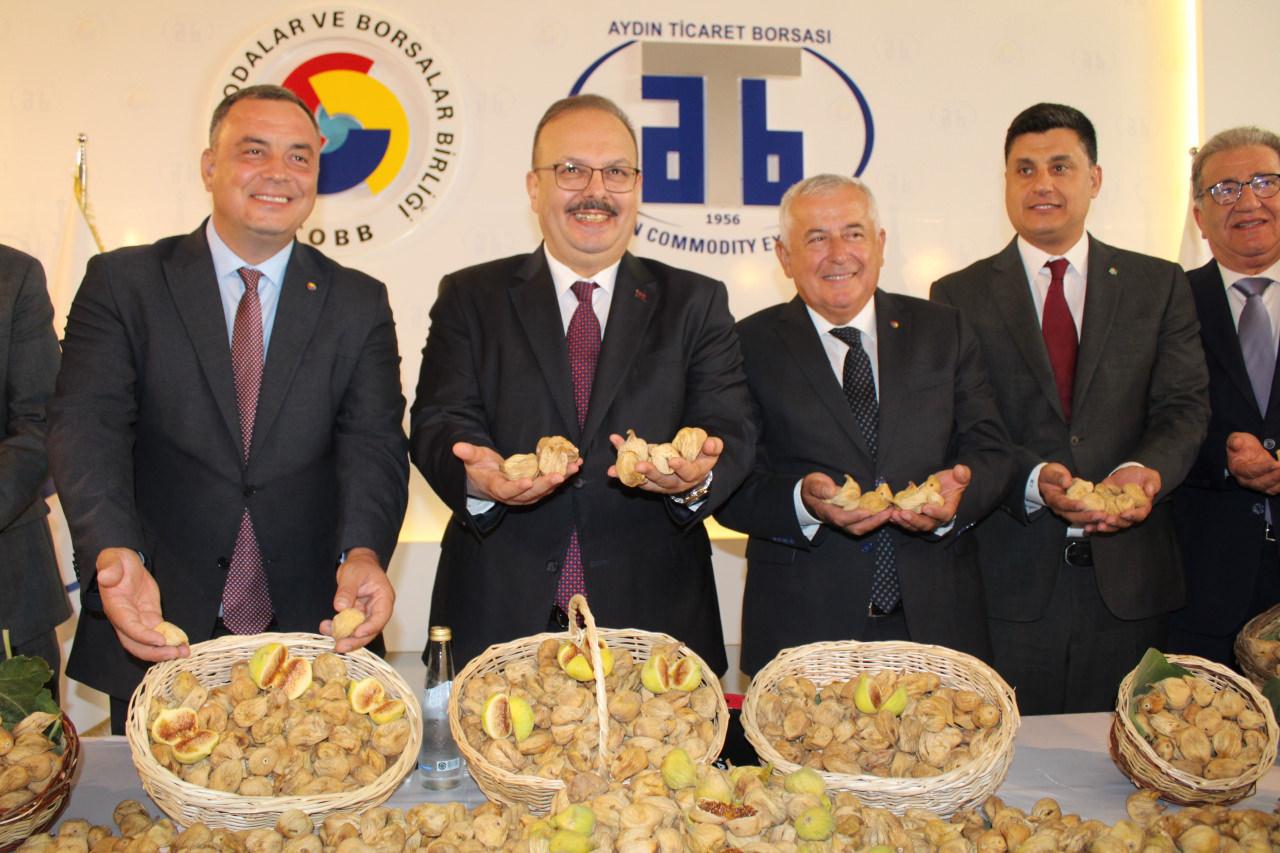 Sezonun ilk kuru inciri satıldı! Kilosu 800 lira...