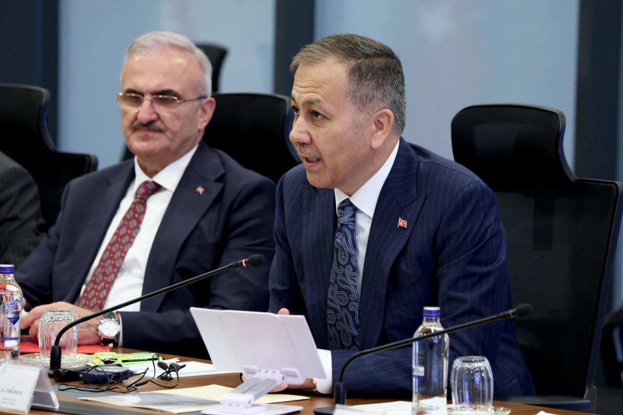 Ali Yerlikaya, Suriye İçişleri Bakanı Hattab'ı kabul etti!
