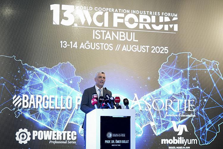 Bakan Bolat: Afrika kıtasında 2 bin 39 inşaat projesini Türk müteahhitleri tamamladı