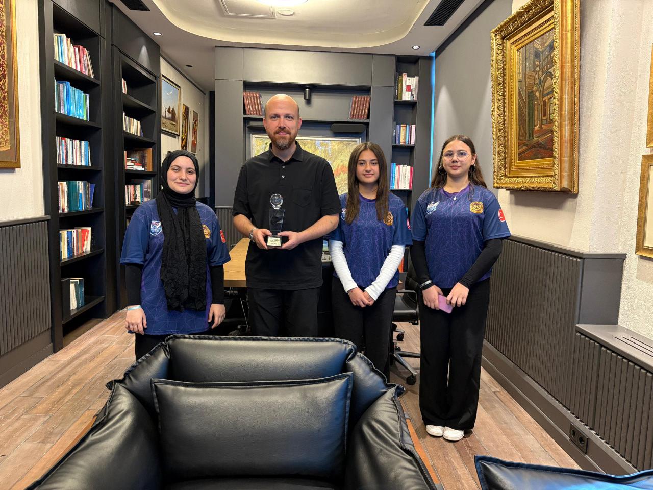 Çekmeköy Şehit Ömer Halisdemir Kız Anadolu İHL, Drone Soccer'da Türkiye 4.'sü oldu