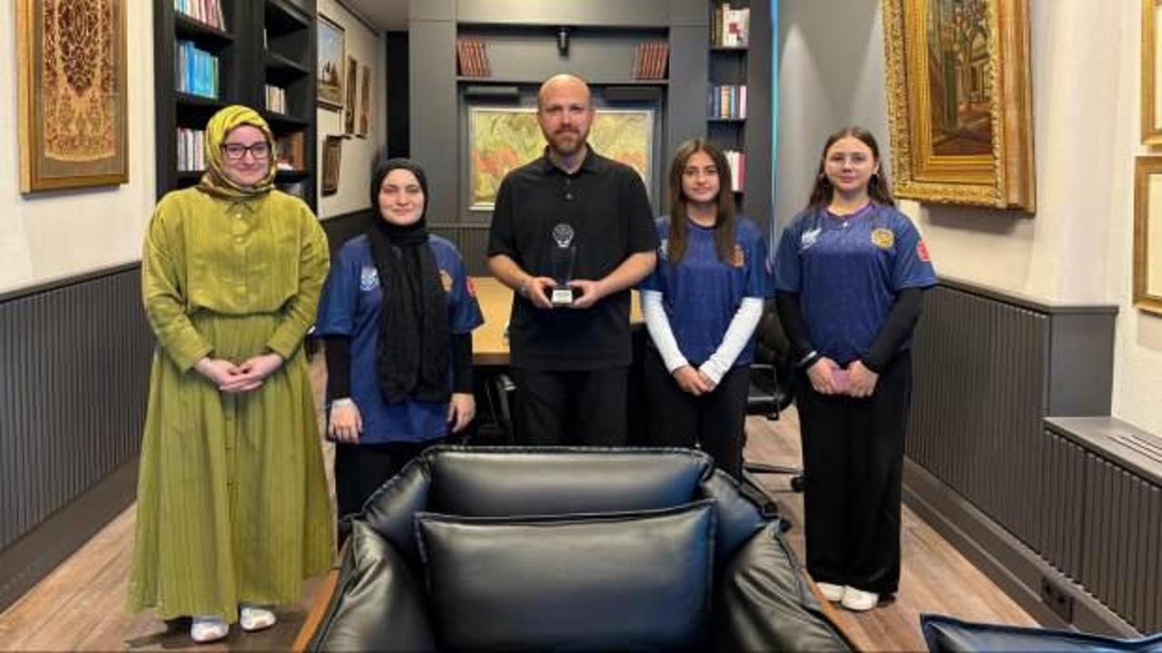 Çekmeköy Şehit Ömer Halisdemir Kız Anadolu İHL, Drone Soccer’da Türkiye 4.’sü oldu