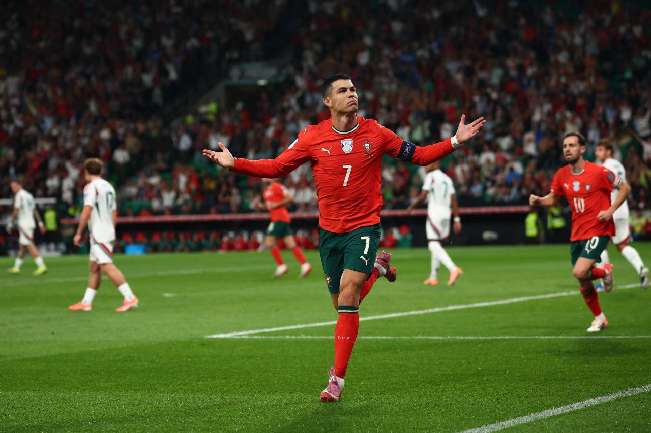 Ronaldo bir kez daha tarihe geçti! Dünya Kupası elemelerine imzasını attı