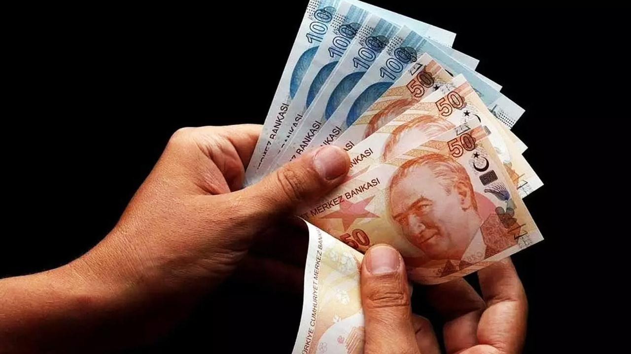 Emeklilerin maaşını götürecek IBAN hilesi! Parayı hesabına geçiriyorlar