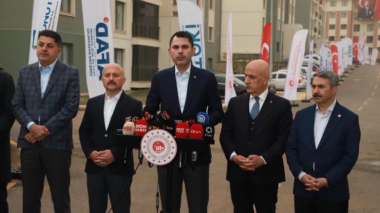 Bakan Kurum: Yolsuzluğa para buluyorlar ama deprem bölgesinde çakılı çivileri yok