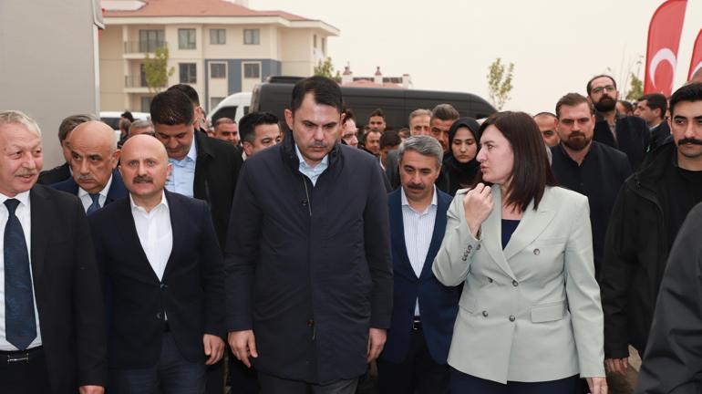 Bakan Kurum: Yolsuzluğa para buluyorlar ama deprem bölgesinde çakılı çivileri yok