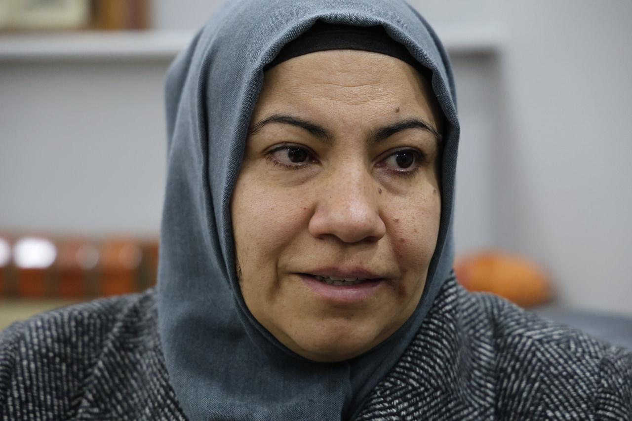 Parmağındaki yüzüğe kadar satıp dolandırıcılara verdiler: Ev alma hayali hüsranla bitti