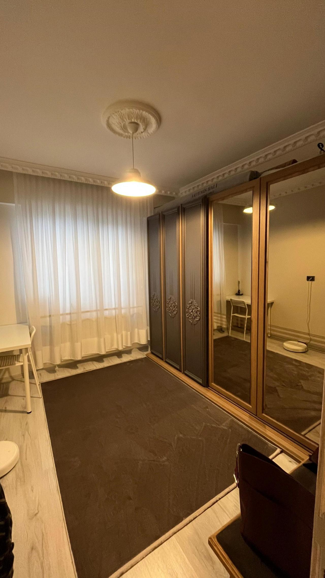 Parmağındaki yüzüğe kadar satıp dolandırıcılara verdiler: Ev alma hayali hüsranla bitti