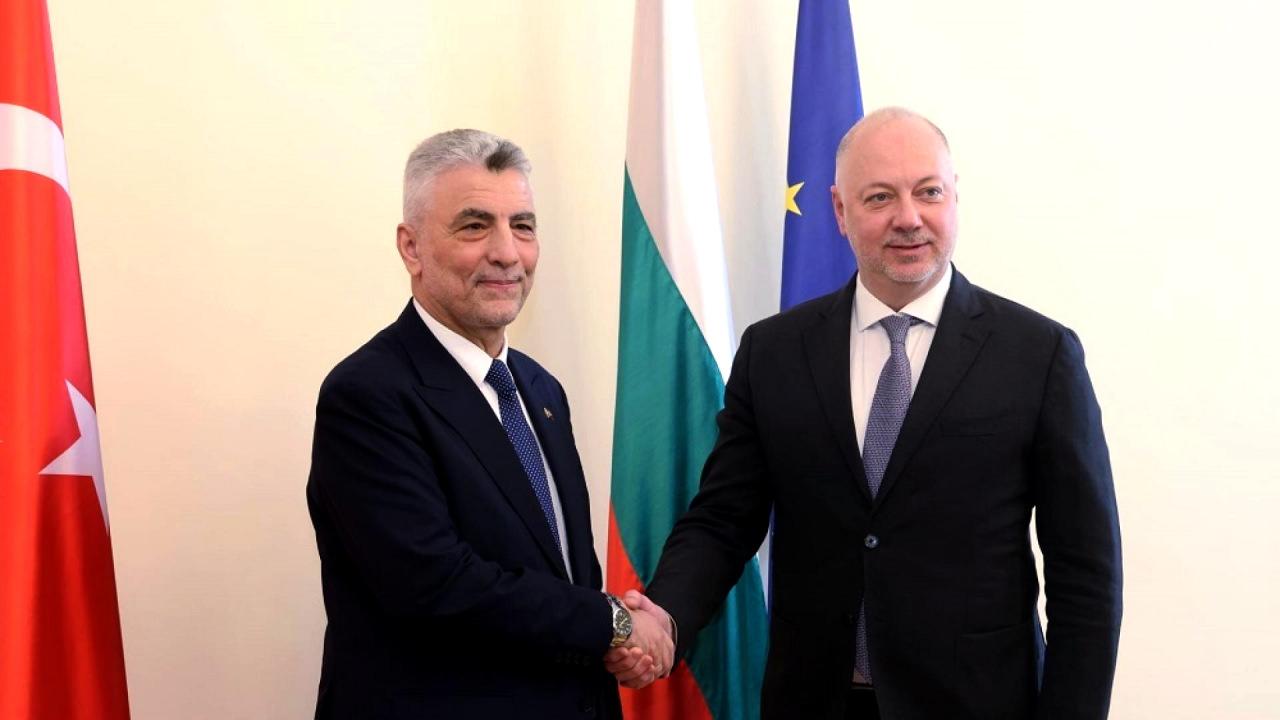 İstifa eden Başbakandan bölgesel itiraf: Türkiye ile ortaklık çok önemli