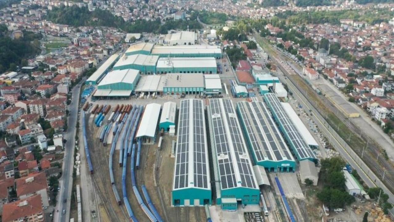 Enerjisini gökyüzünden gücünü yerden alacak: Dev tesiste yüzde 55 tamam!