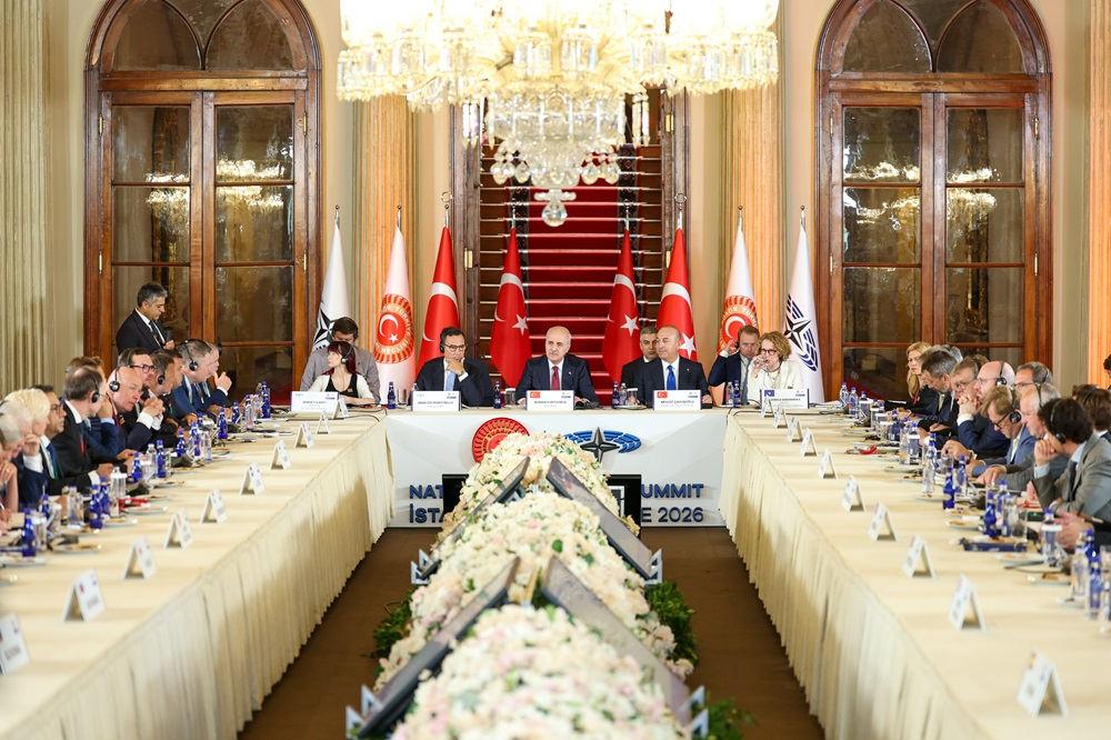 Meclis Başkanı Kurtulmuş'tan dünyaya barış çağrısı
