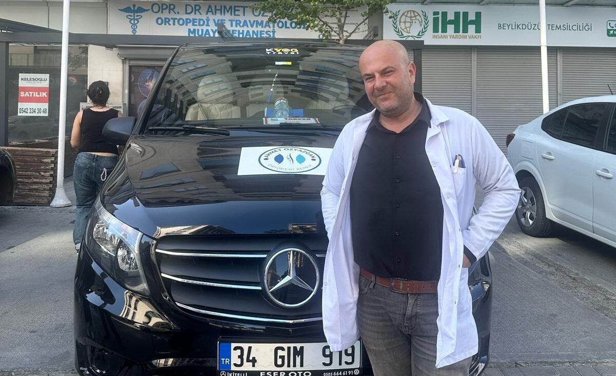 OP. DR. AHMET ÖZYAZGAN KİMDİR?