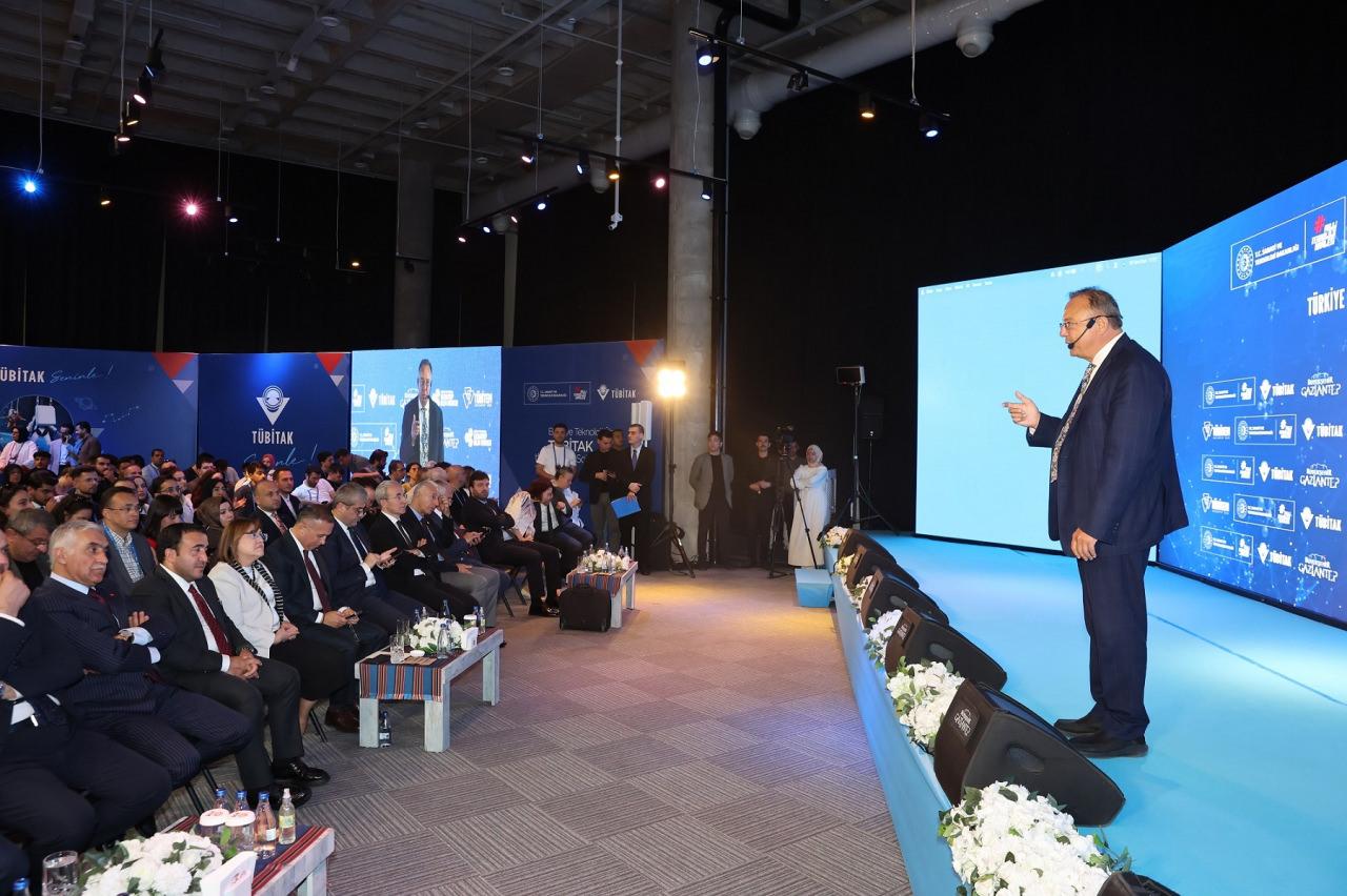 Gaziantep'te bilim rüzgarı esti! 42 bilim merkezi, 81 il, tek hedef...