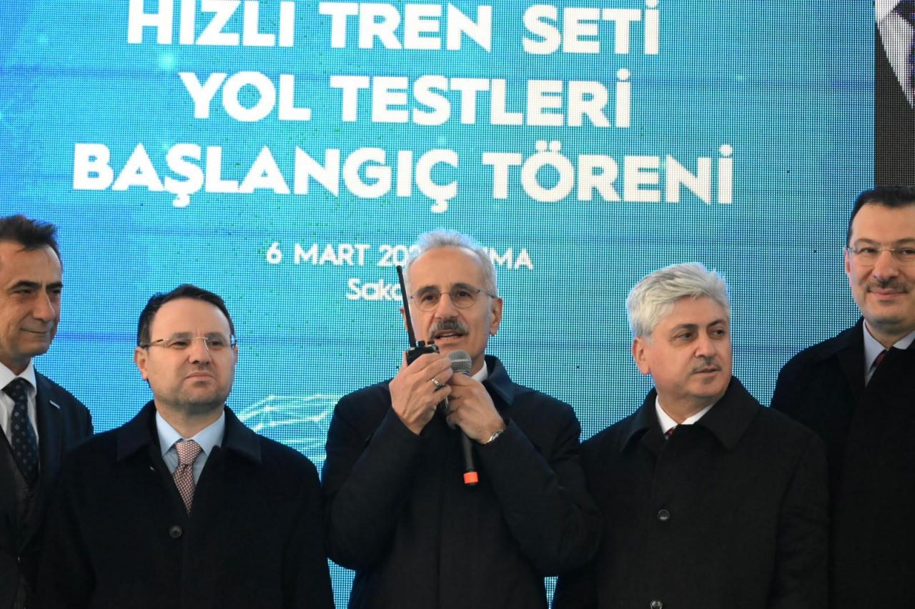 Milli Hızlı Tren için düğmeye basıldı! 2027 ve 2028 hedefi belli oldu: 14 set üretilecek