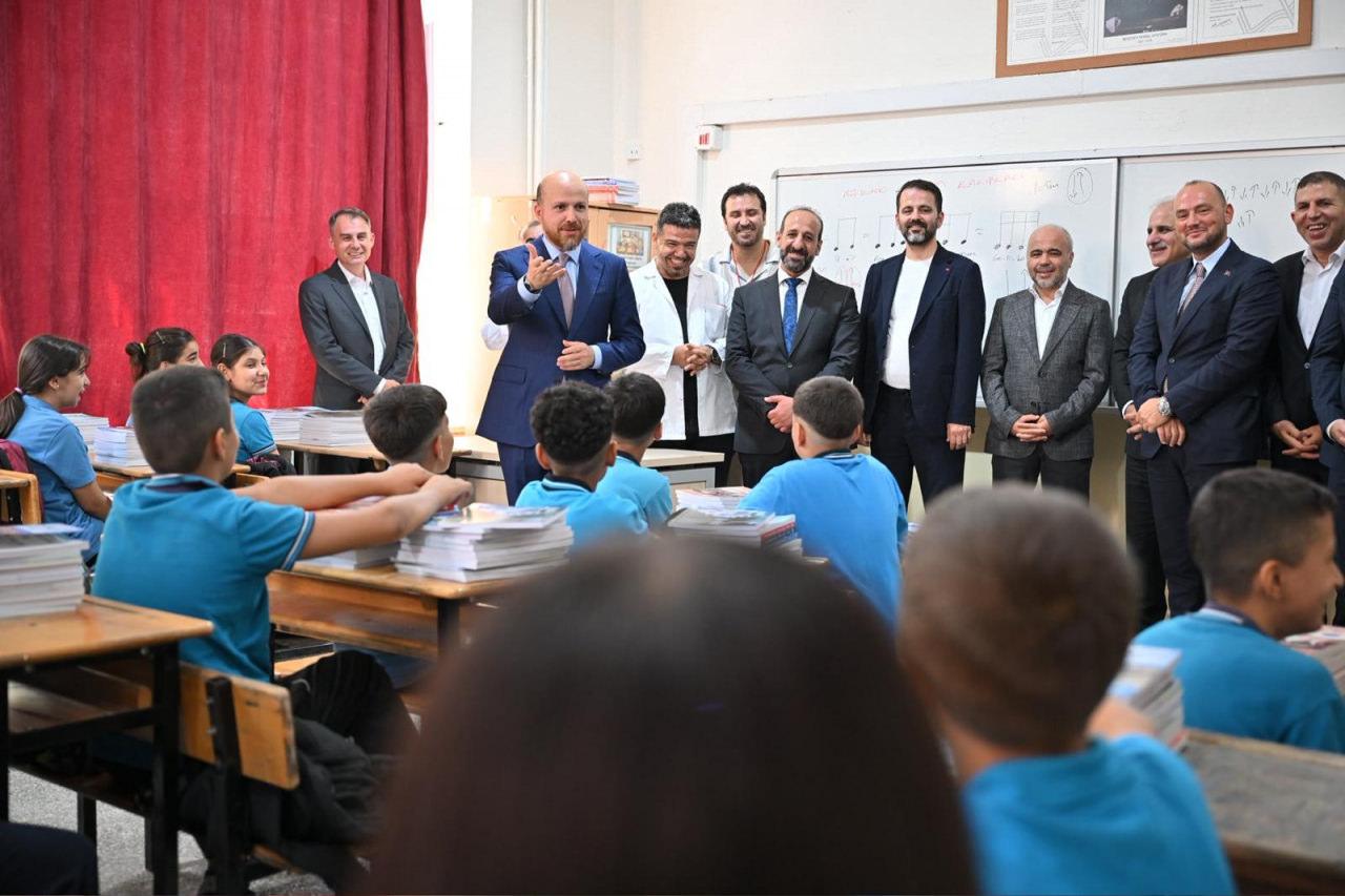 Bilal Erdoğan, Diyarbakır’da öğrenci ve öğretmenlerle buluştu! Gençlere net mesaj...