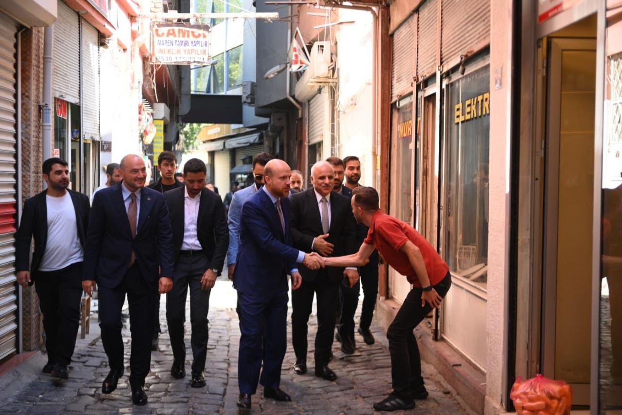 Bilal Erdoğan, Diyarbakır’da öğrenci ve öğretmenlerle buluştu! Gençlere net mesaj...