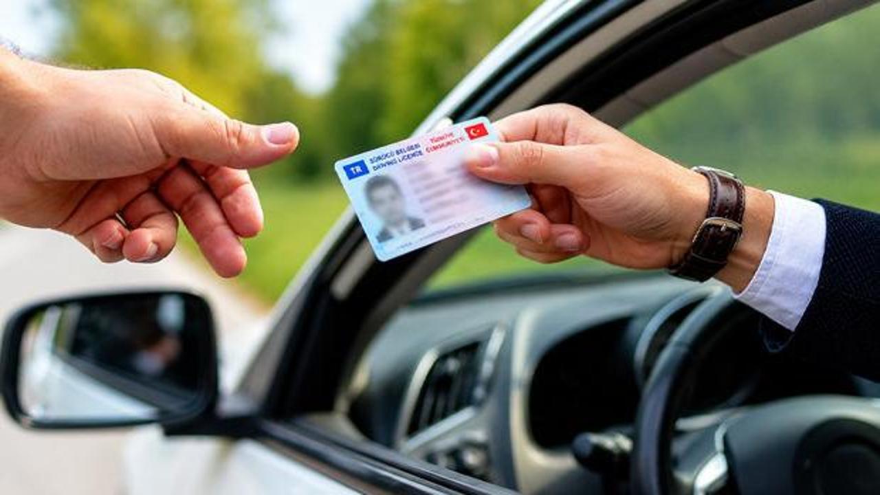Ehliyette yeni sistem hayata geçiyor: Tarih duyuruldu! Sil baştan değişiyor