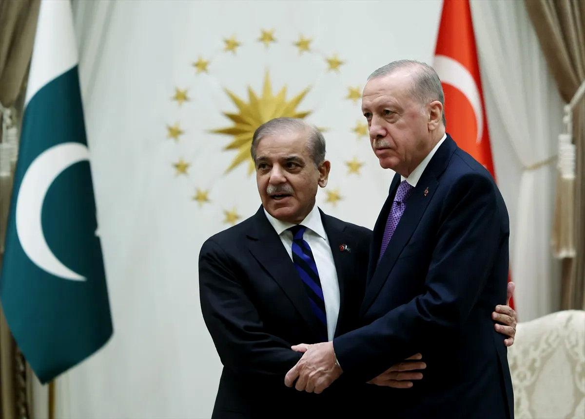 Pakistan'dan Türkiye duyurusu! Şerif'ten Türkçe mesaj! 'Hazırız' deyip desteğini ilan etti