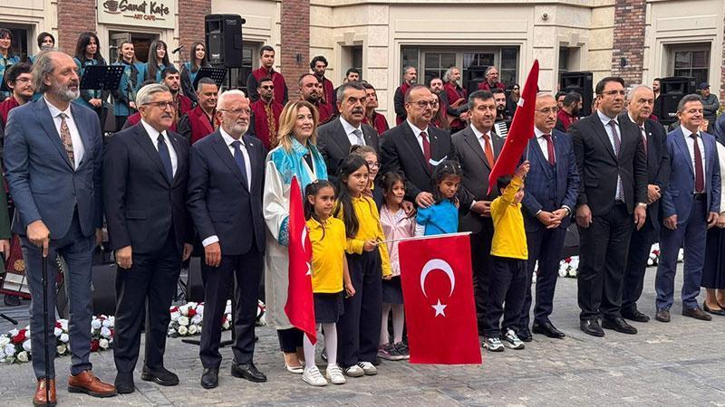 Bakan Tekin: Çocuklarımızı şiddetten korumanın en sağlam yolu sanattır